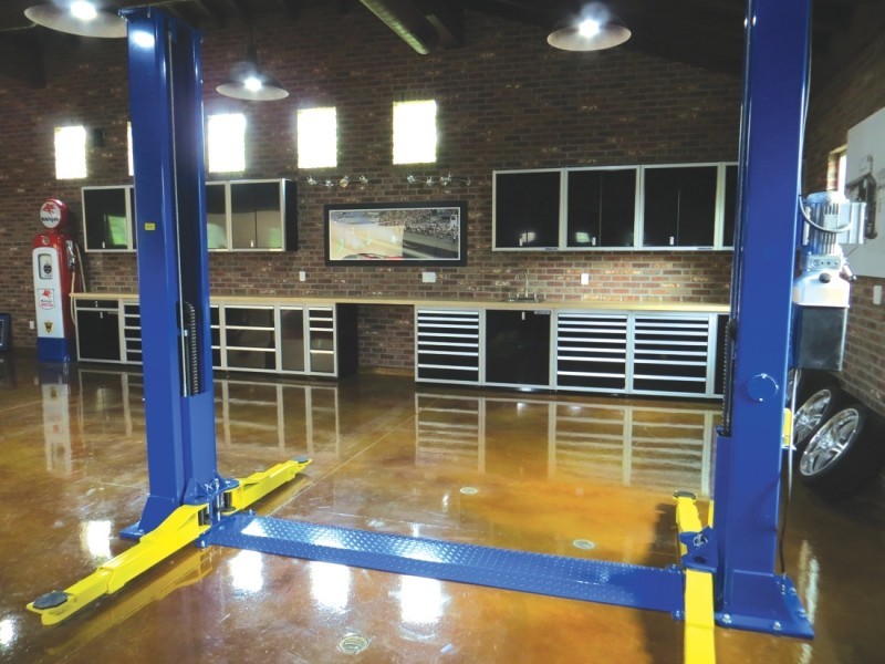 Gallery Of Garage Aluminum Cabinets Moduline Part 4 Moduline Signature Black Aluminum Storage Cabinets And Tool In Modern Garage